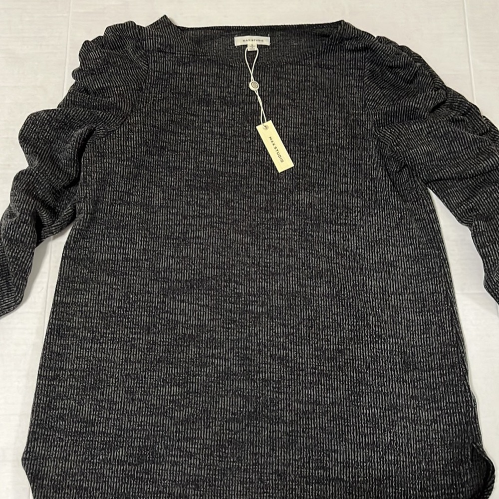 NWT Max Studio Ruched Sleeve Ribbed Knit Top